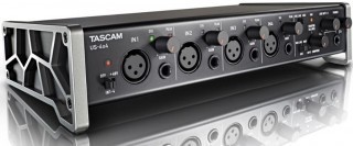 TASCAM US-4x4 USB -  